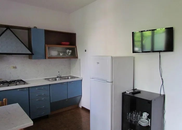 Lovely Flat With Pool Access Apartman *